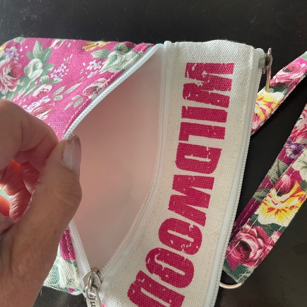 Wildwood NJ Floral Crossbody Bag - Pink - Picture 6 of 9